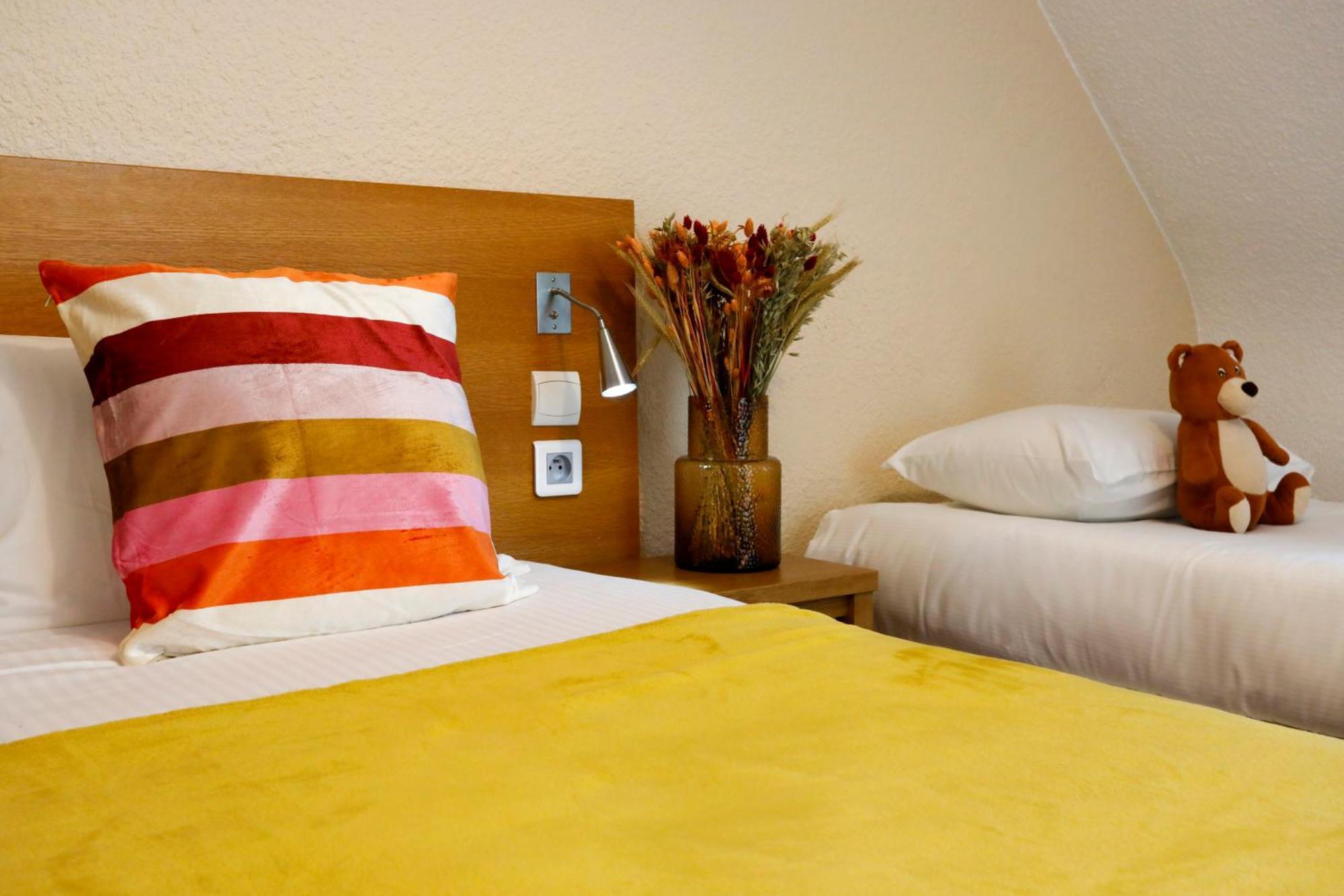 Hotel Le Branhoc - Brit Hotel Auray Exterior photo