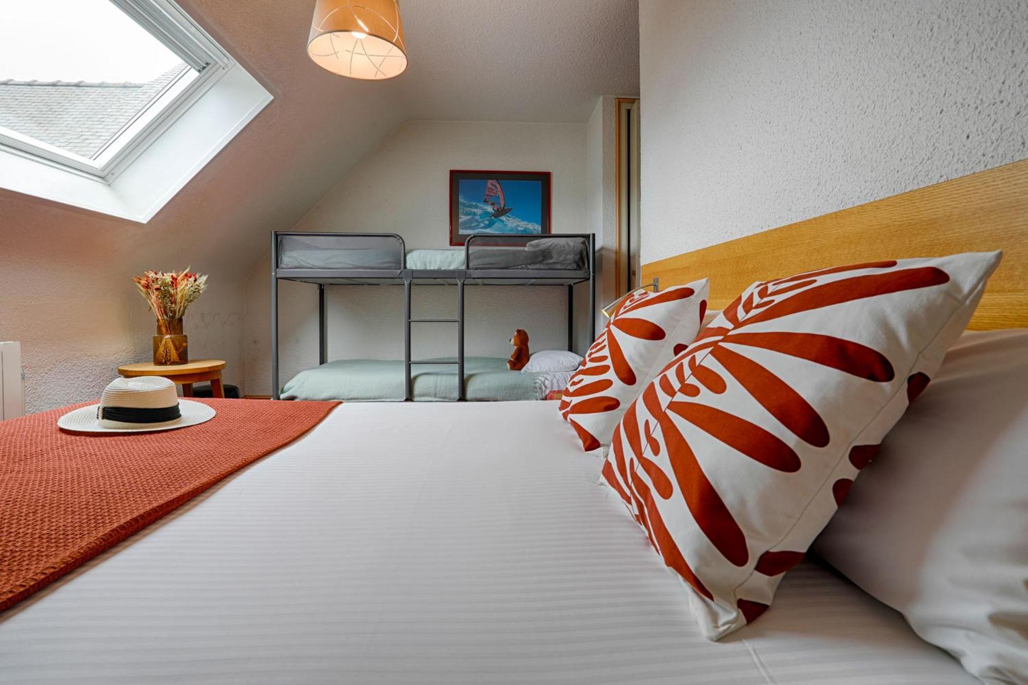 Hotel Le Branhoc - Brit Hotel Auray Exterior photo