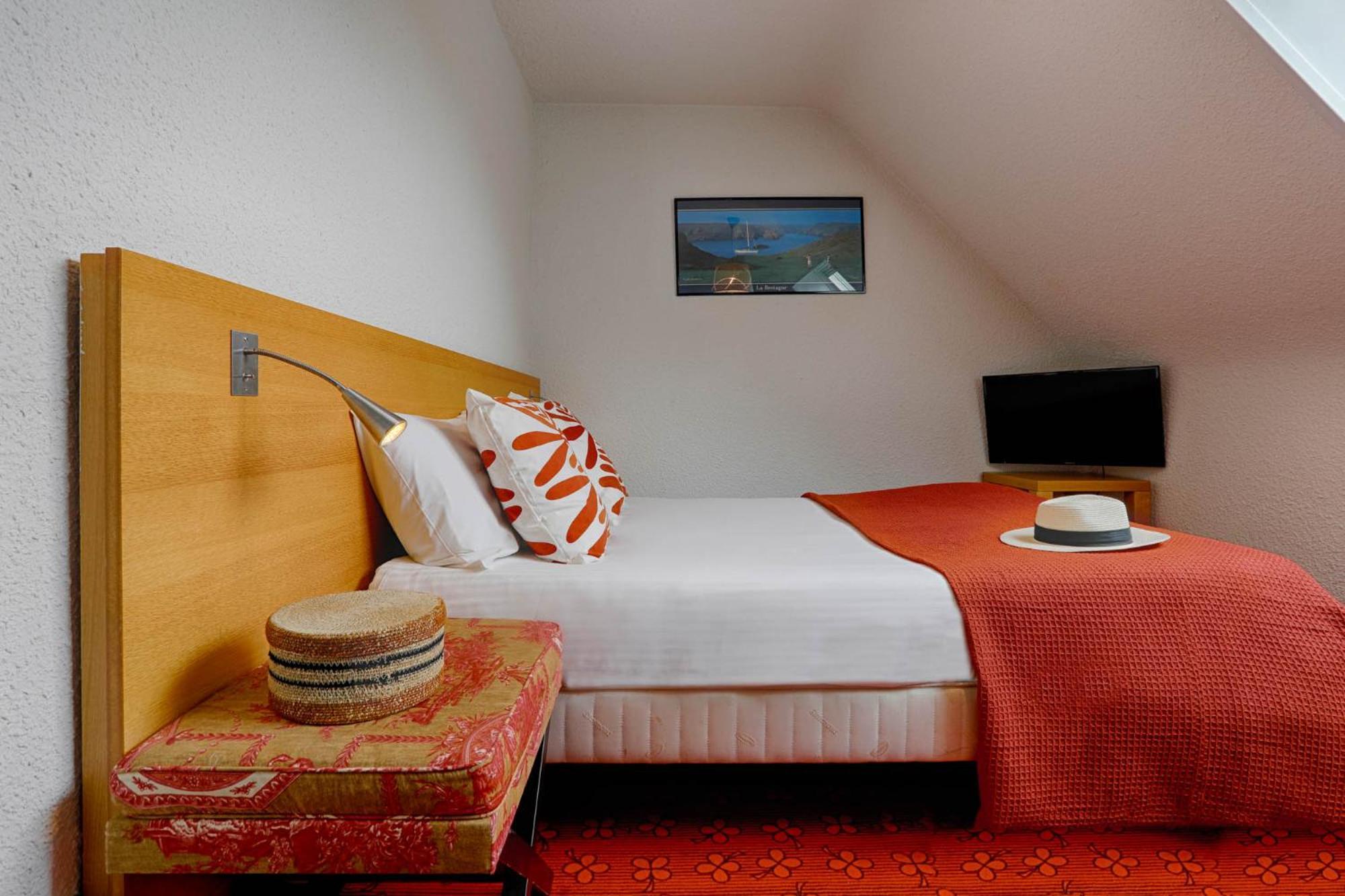 Hotel Le Branhoc - Brit Hotel Auray Exterior photo