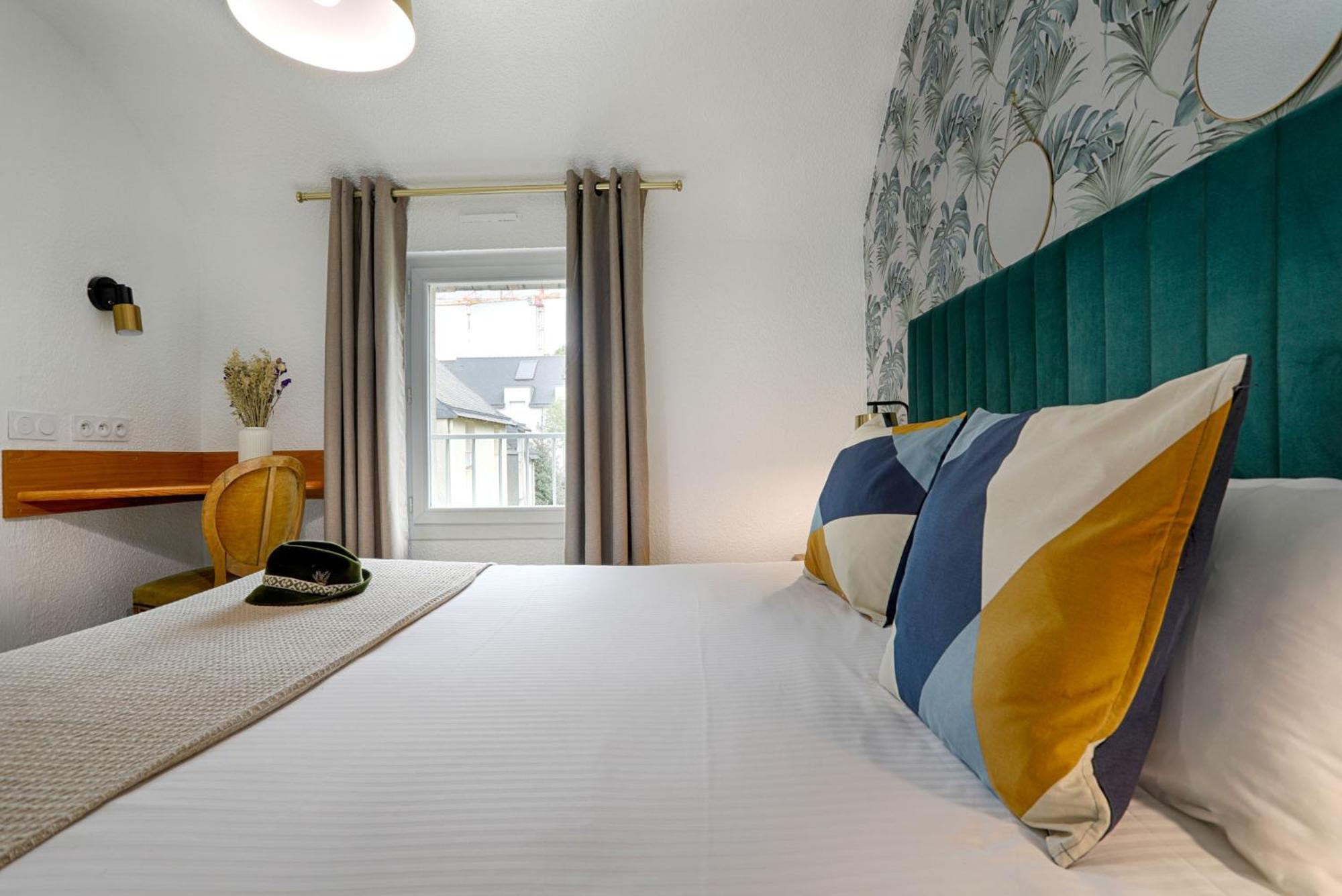 Hotel Le Branhoc - Brit Hotel Auray Exterior photo
