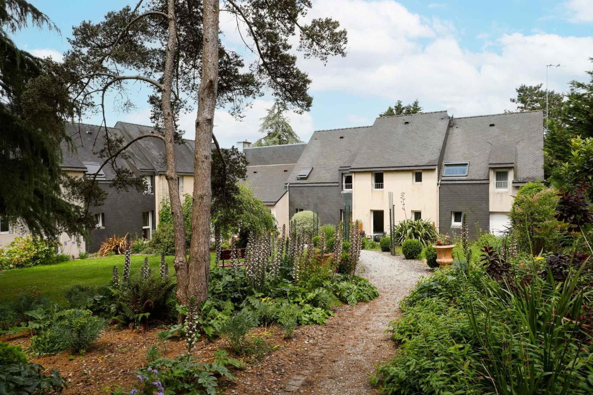 Hotel Le Branhoc - Brit Hotel Auray Exterior photo