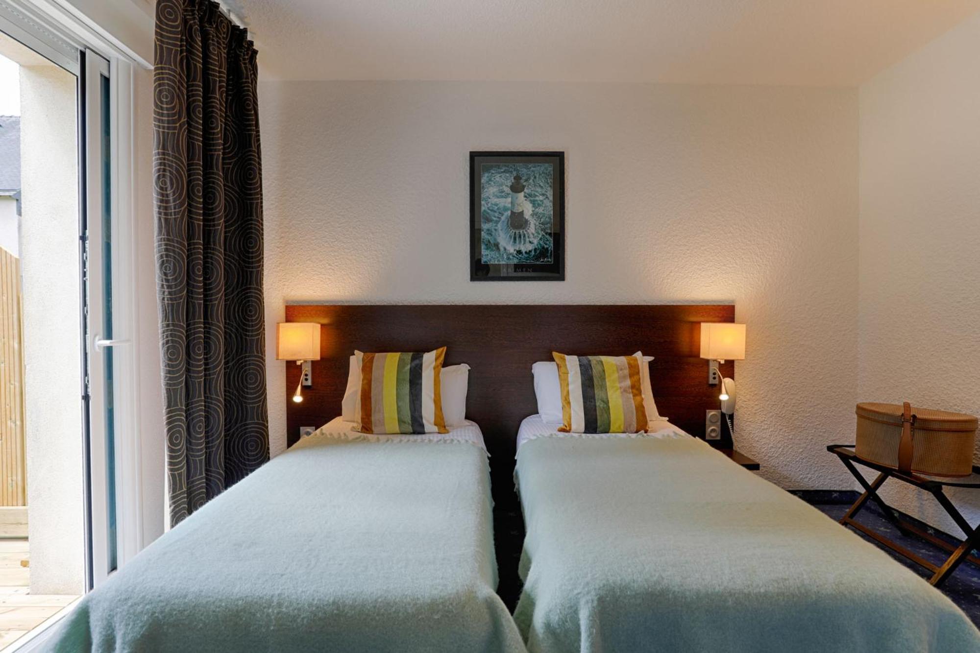 Hotel Le Branhoc - Brit Hotel Auray Exterior photo